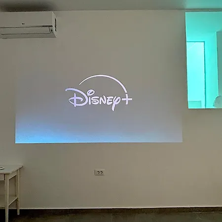 فيلة Kora Éxo Goniá